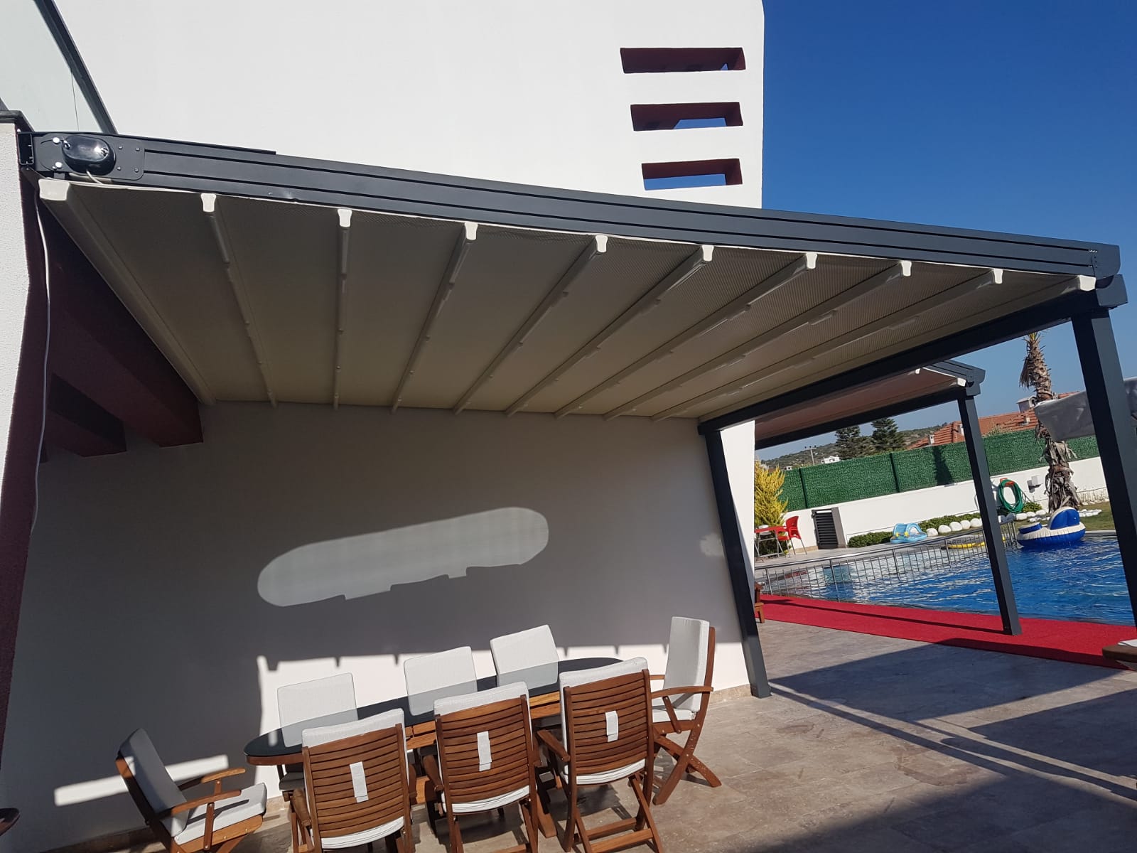 Çeşme Otomatik Pergola Tente